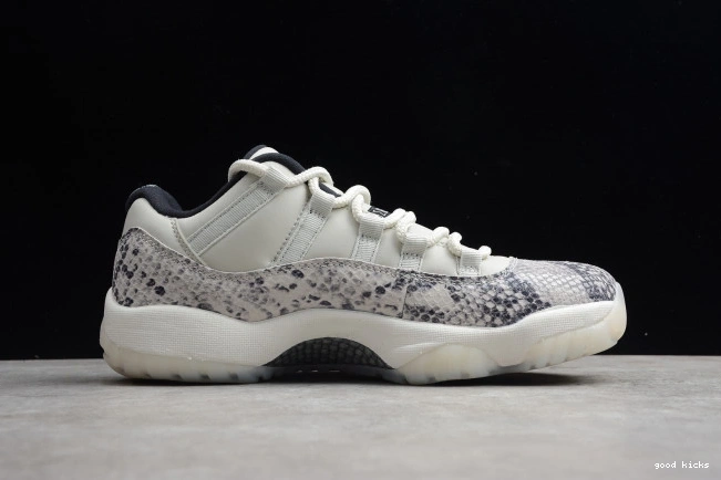 Rep Jordan Low SE Bone Snake CD6846-002 Light 11 Air 0730